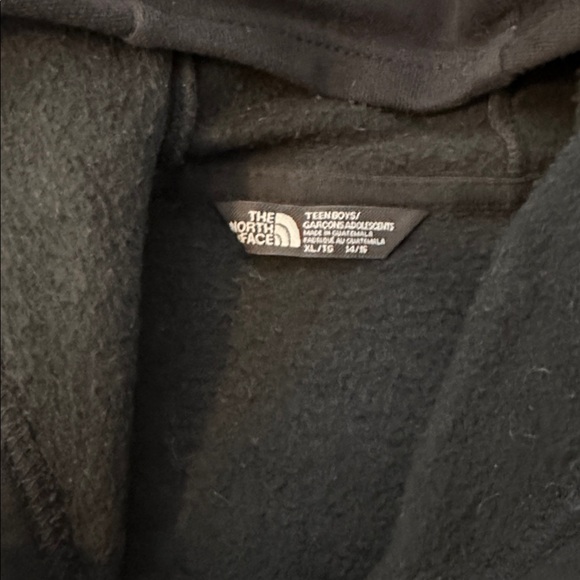 The North Face boys XL Black Pullover Hoodie - Picture 2 of 3